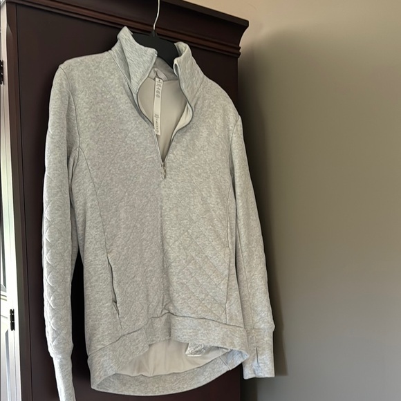 FINAL - Lulu Grey Quilted 1/2 Zip with Finger holes and one middle front pocket - Picture 1 of 4